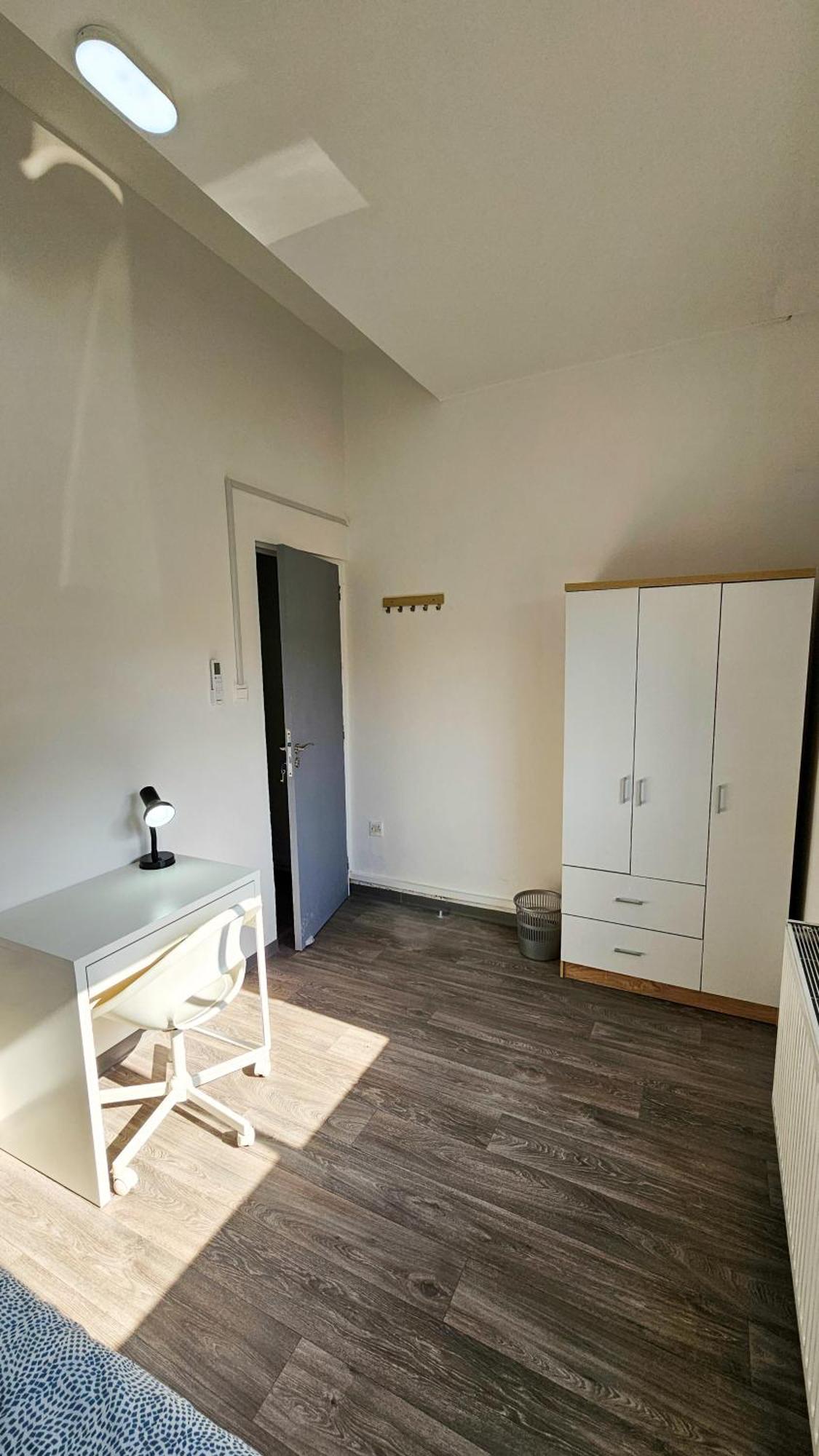 The Lemon Tree Hostel Ларнака Екстер'єр фото