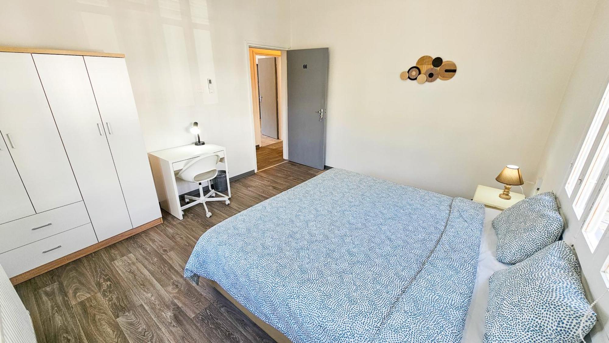 The Lemon Tree Hostel Ларнака Екстер'єр фото